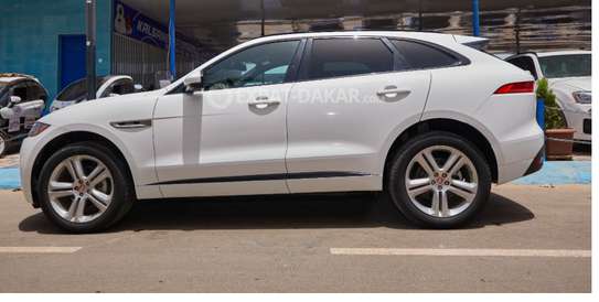 Jaguar F-PACE 2018 – SUV Premium Full Option image 2