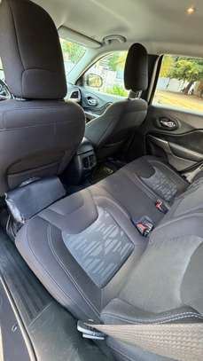 Jeep Cherokee 4x4 – 2019 image 4