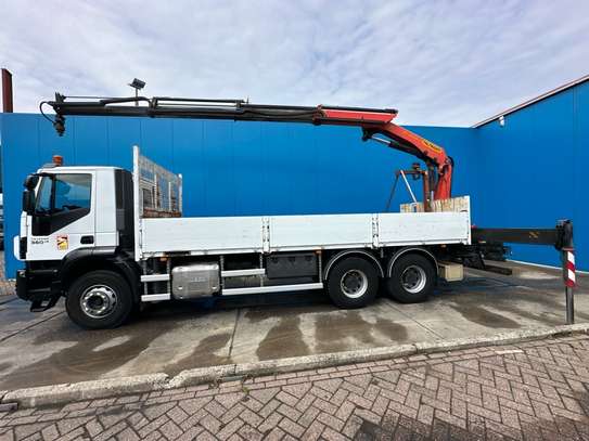 CAMION PORTEUR GRUE IVECO TRAKKER image 10