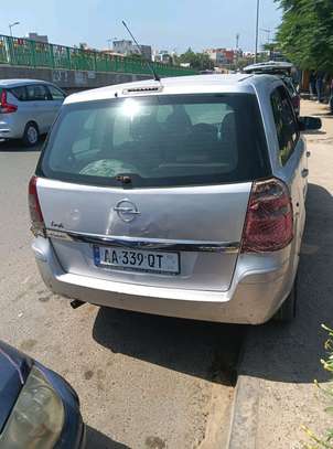 Opel Zafira 2009 image 3