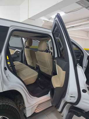 Mitsubishi Montero Sport GLS 2024 Diesel image 8