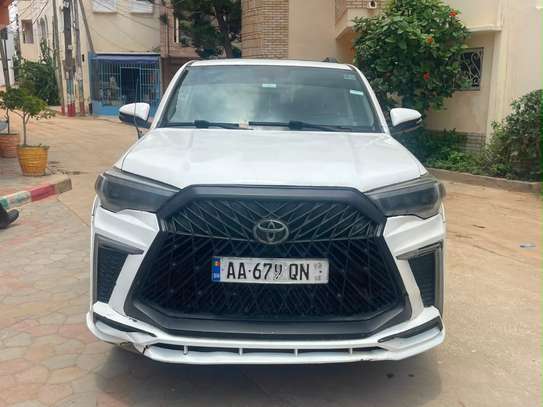 TOYOTA 4RUNER image 6