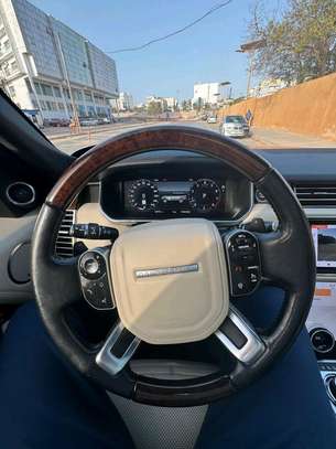 Range Rover V6 image 10