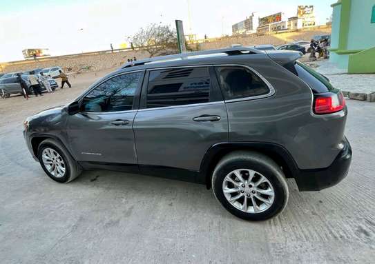 Jeep image 9