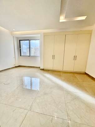 Appartement neuf à louer aux Almadies image 2