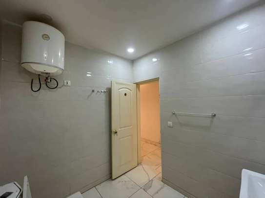 Appartement à vendre au Point-E avenue birago diop image 6