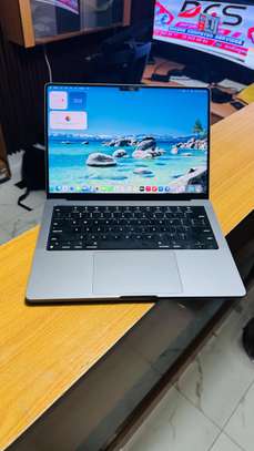 Macbook M2 Pro - 2023 - 14’ - SSD 512/16Go image 8
