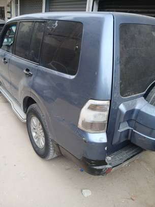 MITSUBISHI Année  : 2010 image 2