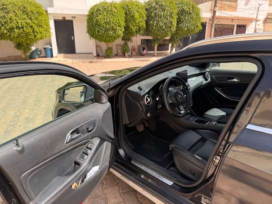 Mercedes GLA 250 image 5