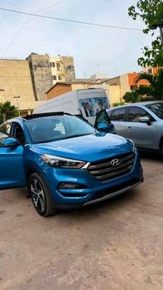 Hyundai tucson limited image 3
