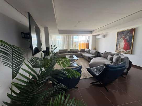 Apparemment meublé 4 chambres à water front image 8