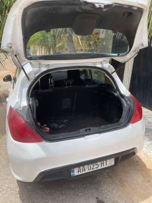 Peugeot 308 2013 manual-shift image 6