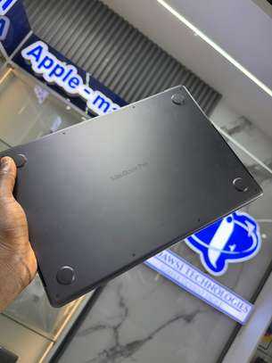 MacBook Pro M5 SSD 1To Ram 24Go Azerty image 6