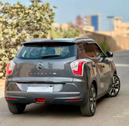 TIVOLI SSANGYONG 2017 image 9