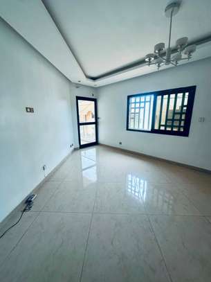 APPARTEMENT F4 STANDING-MAMELLES image 6