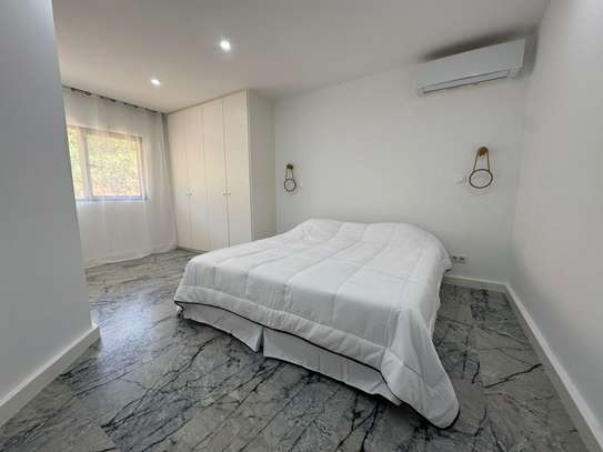 Duplex F 4 à vendre à Fann résidence de haut standing image 7