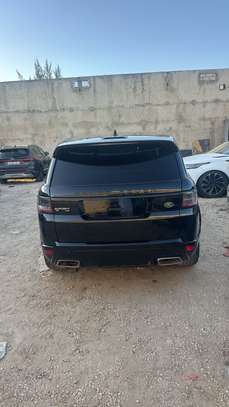 Range Rover Sport 2019 – Élégance & puissance – Full options image 4