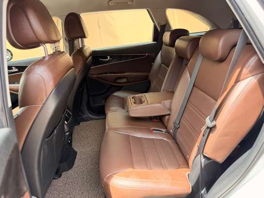 Kia sorento image 9