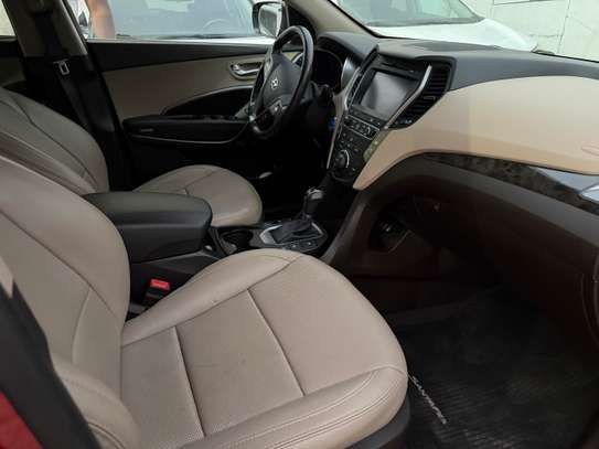 Hyundai Santafé ultimate 2018 image 7