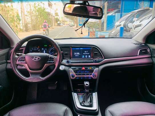 Hyundai avante 2018 image 6