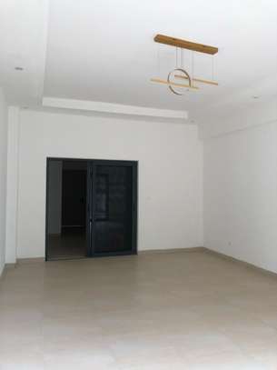 A louer sublime appartement F4 image 11