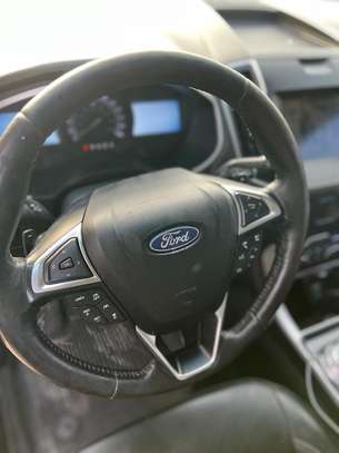 Ford Edge image 8