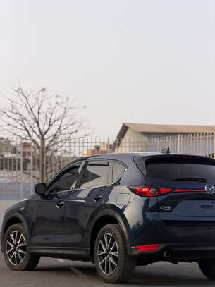 Mazda CX-5 SUV 2017 Bleu Foncé Confort et Performance image 6