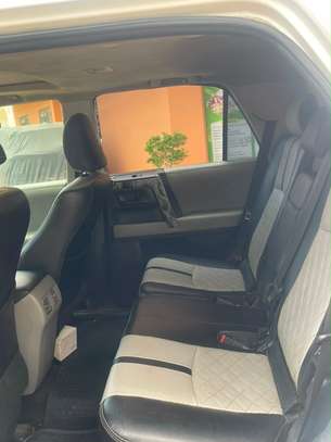 TOYOTA 4RUNER image 2