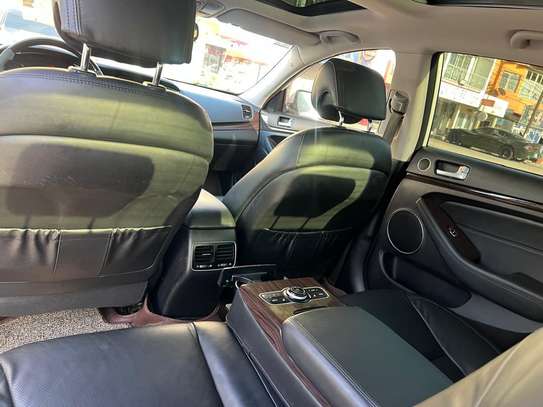 KIA K7 image 8