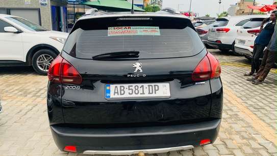 Peugeot 2008 image 3