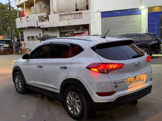 HYUNDAI TUCSON 2016 (Vente Flash) image 4