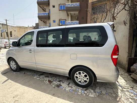 Location minibus Hyundai 11 places image 6