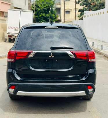 Mitsubishi outlander deje dédouaner image 9
