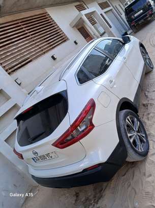 LOCATION AUTO 35 000 F PAR JOUR image 2