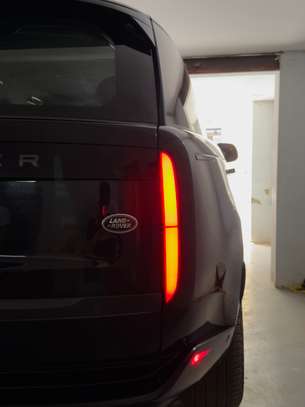 Range Rover P400 2023 (Prix légèrement négociable) image 4
