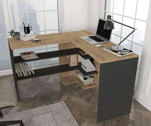 Bureau stylé et design disponible en 2 couleurs image 3
