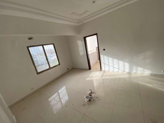 Appartement POINT E image 3