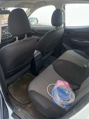 Mitsubishi L200 2022 image 7