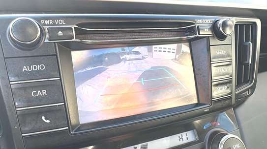 Toyota rav4 Hybride image 11