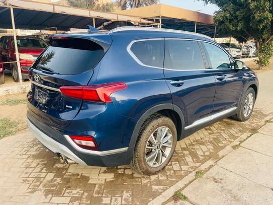Hyundai Santa Fe 2019 image 8