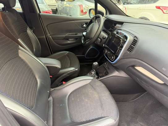 LOCATION RENAULT QM3 image 11