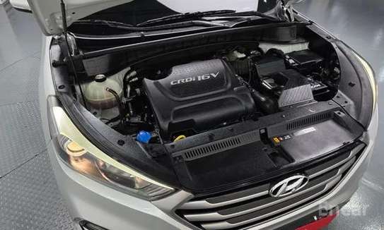 Vends  hyundai tucson 2.0 image 4