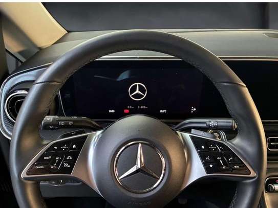 Location Mercedes viano  2025 image 3