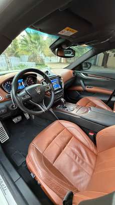Maserati ghibli image 14
