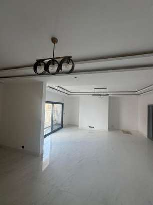 Appartement T4 à mermoz image 2