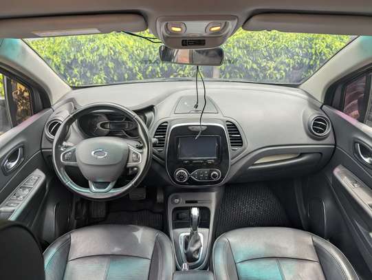 Renault QM3 2017 image 3