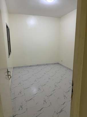 2 chambres salon Petit Mbao image 4