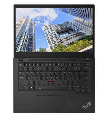 Lenovo thinkpad T14 image 2