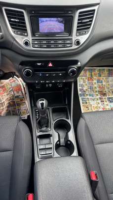 HYUNDAI TUCSON 2018 image 8