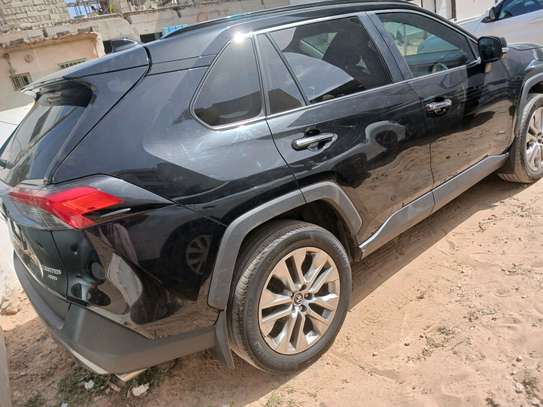 Toyota Rav4 essence automatique image 9